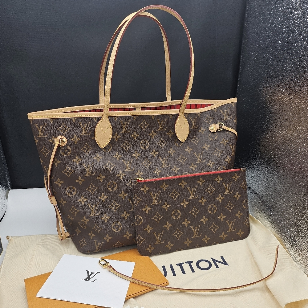 NEW authentic Louis Vuitton Neverfull mm